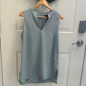 Banana Republic Sleeveless Blouse in Soft Gray
